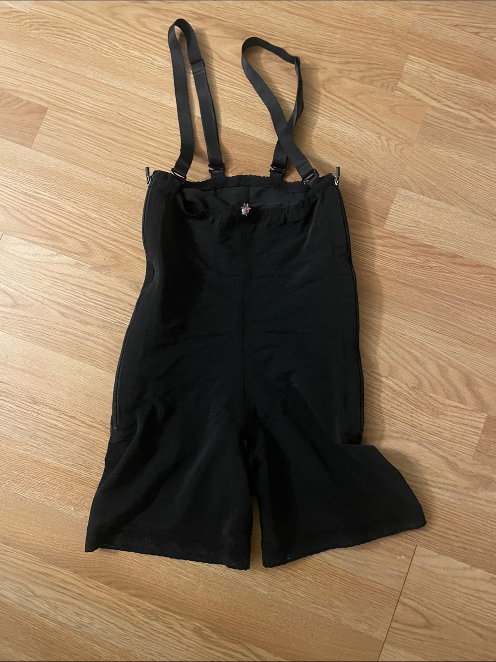 Design Veronique Style 850 Black Zippered Compression Girdle Size M